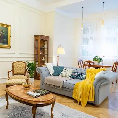 Apartment Kastely